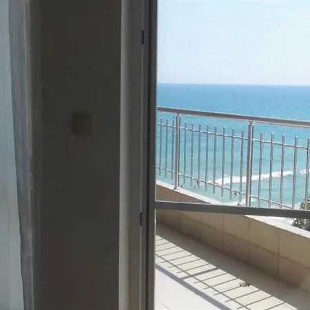 Seafront Apartment Obzor