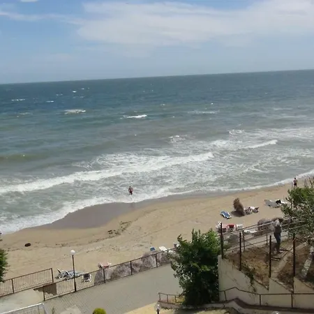 Apartment Seafront